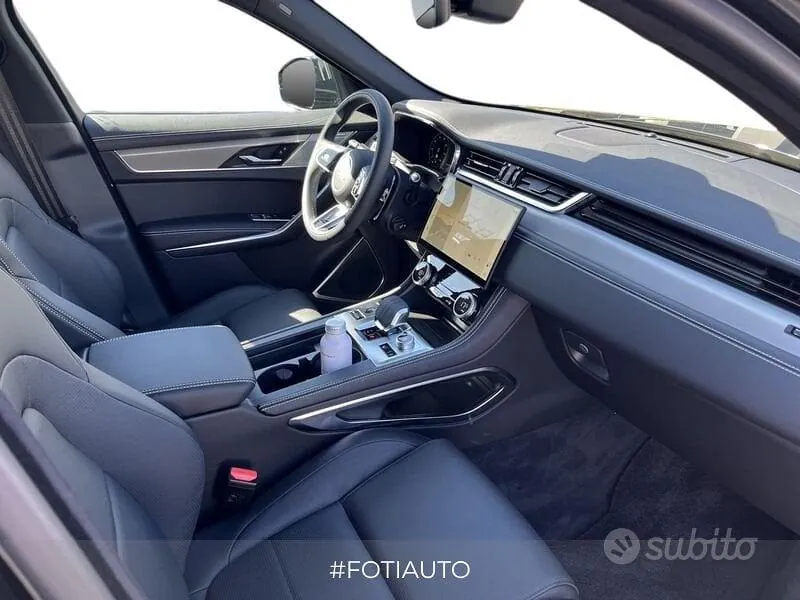 Jaguar F-Pace 2025 photo 3
