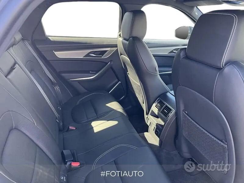 Jaguar F-Pace 2025 photo 5