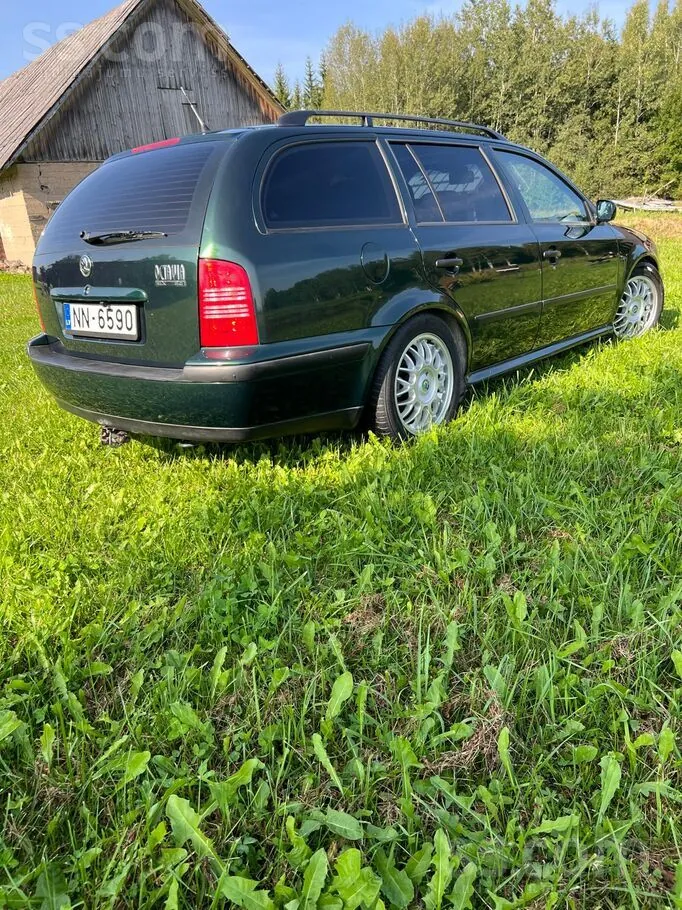 Skoda Octavia 2000 photo 3