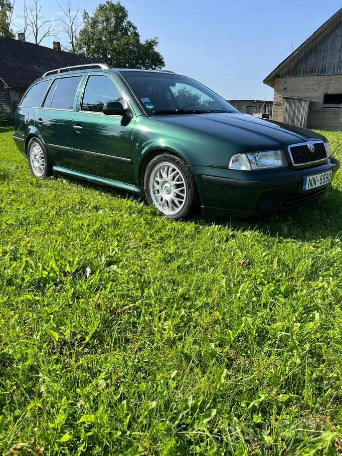 Skoda Octavia 2000 photo 4