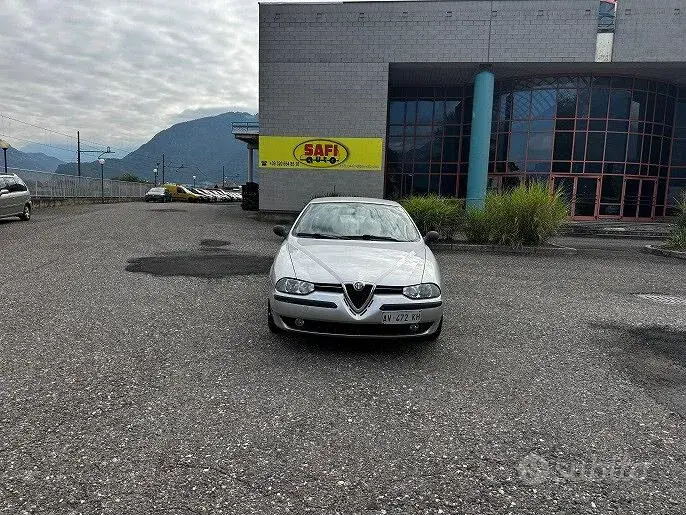 Alfa Romeo 156