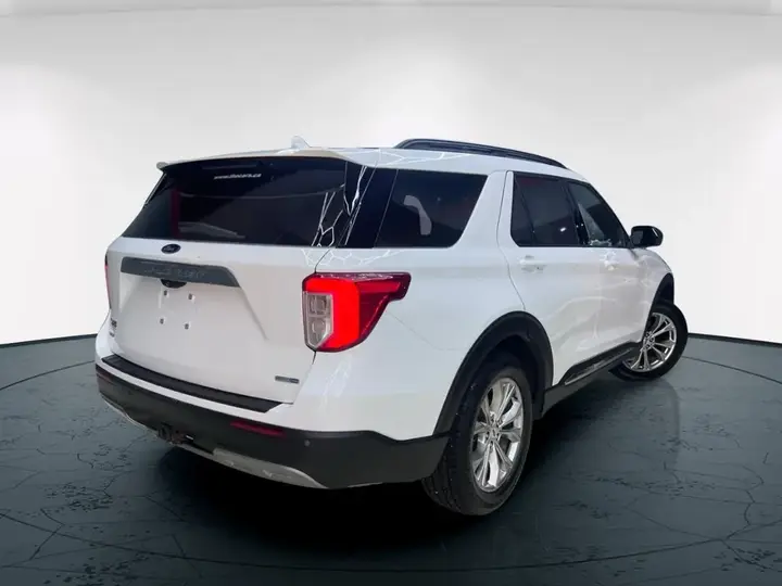 Ford Explorer 2020 photo 3