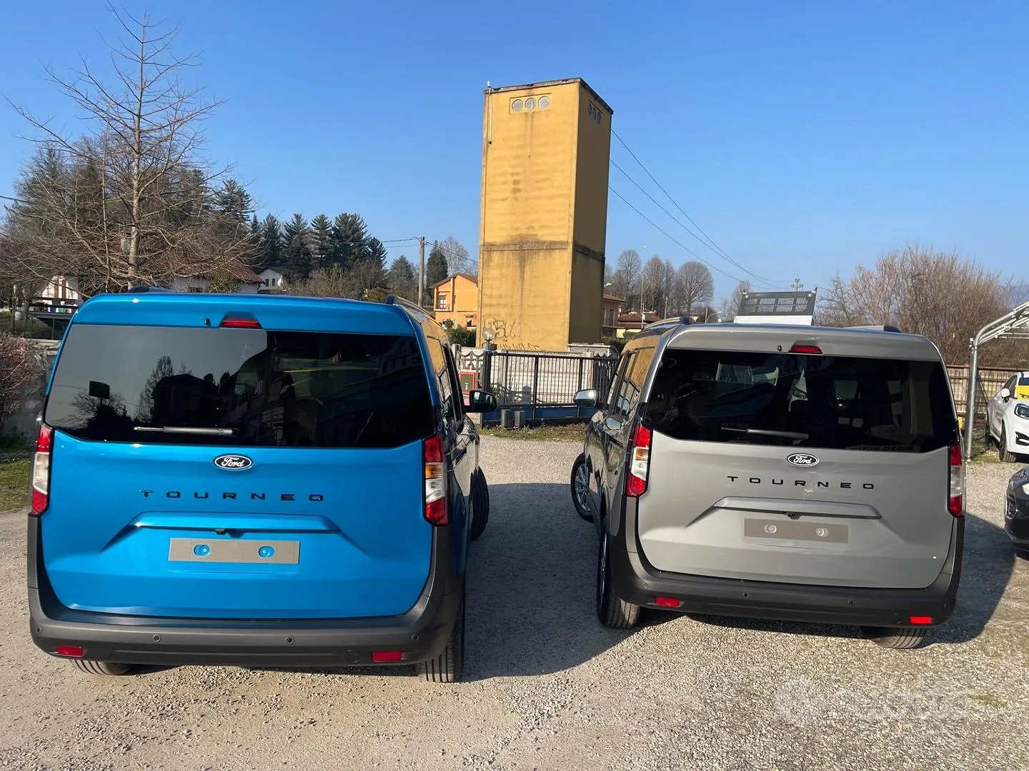 Ford Tourneo Courier photo 2
