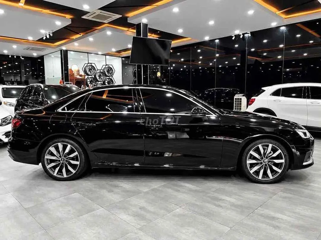 Audi A4 2021 photo 4