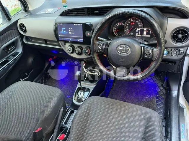 Toyota Vitz 2016 photo 3