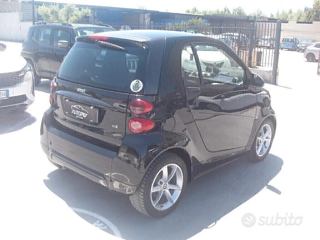 Smart Fortwo 2012 photo 4