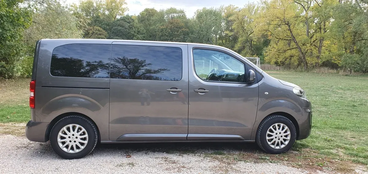 Peugeot Traveller 2016 photo 3