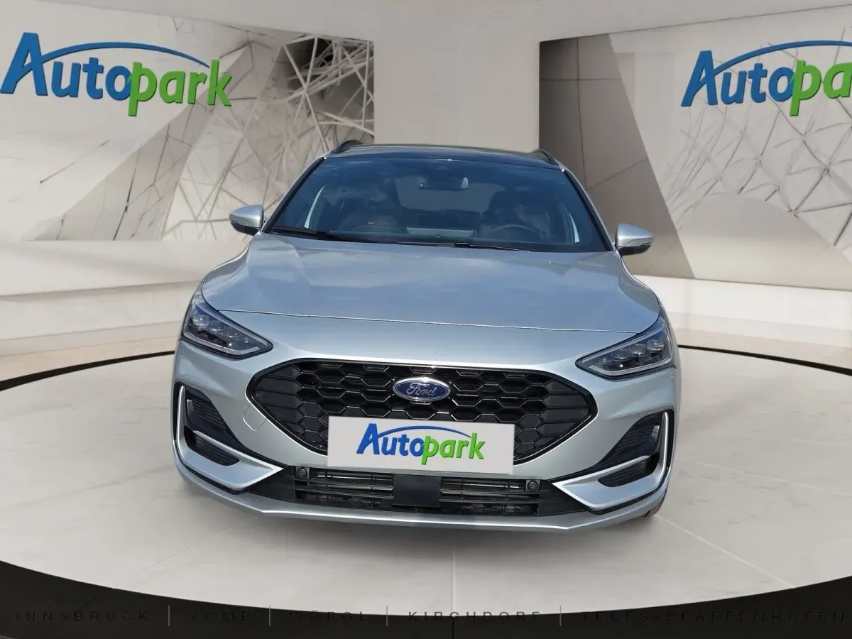 Ford Focus 2025 photo 2