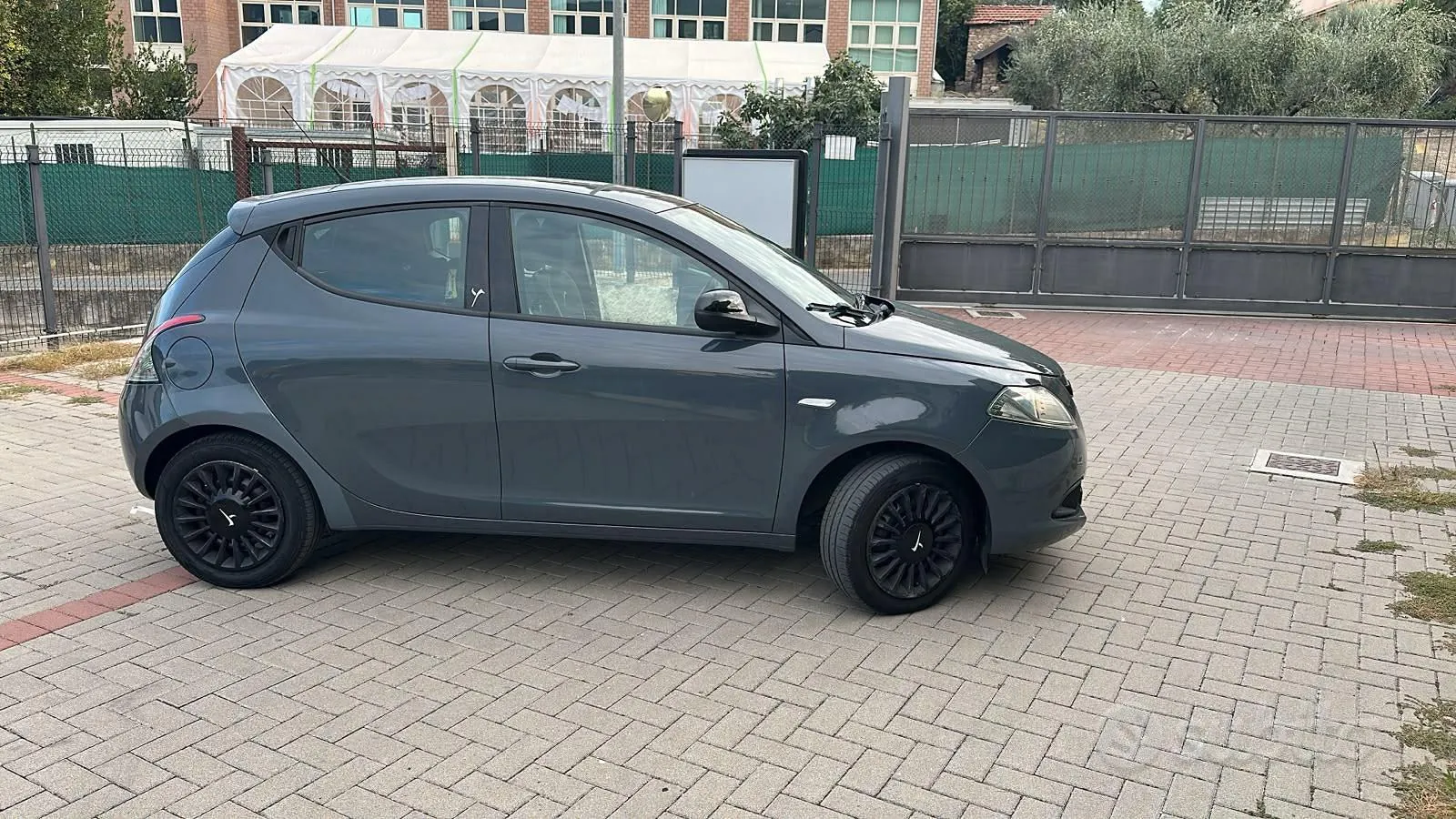 Lancia Ypsilon 2014 photo 3