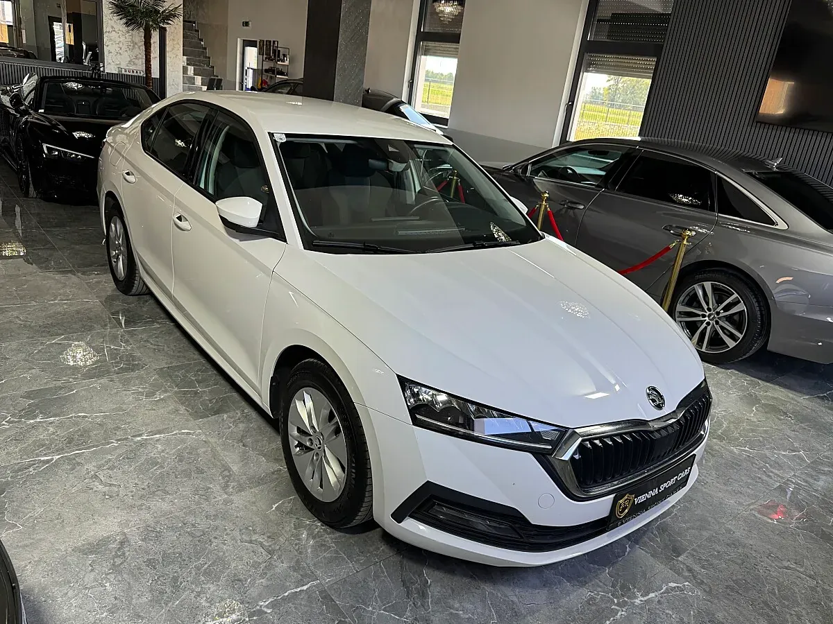 Skoda Octavia 2022 photo 3