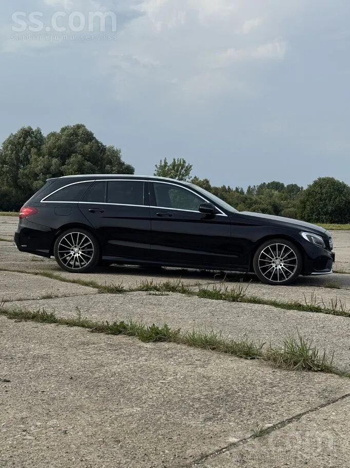 Mercedes-Benz C220 2016 photo 3