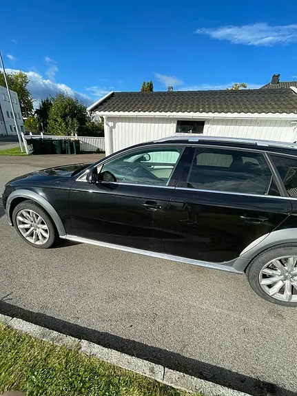 Audi A4 Allroad 2010 photo 3