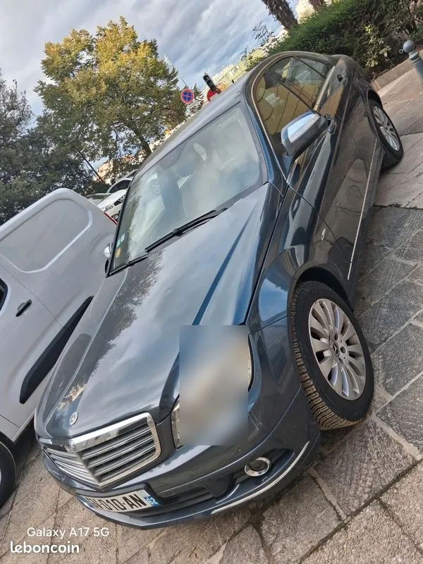 Mercedes-Benz C-Class 2008 photo 2