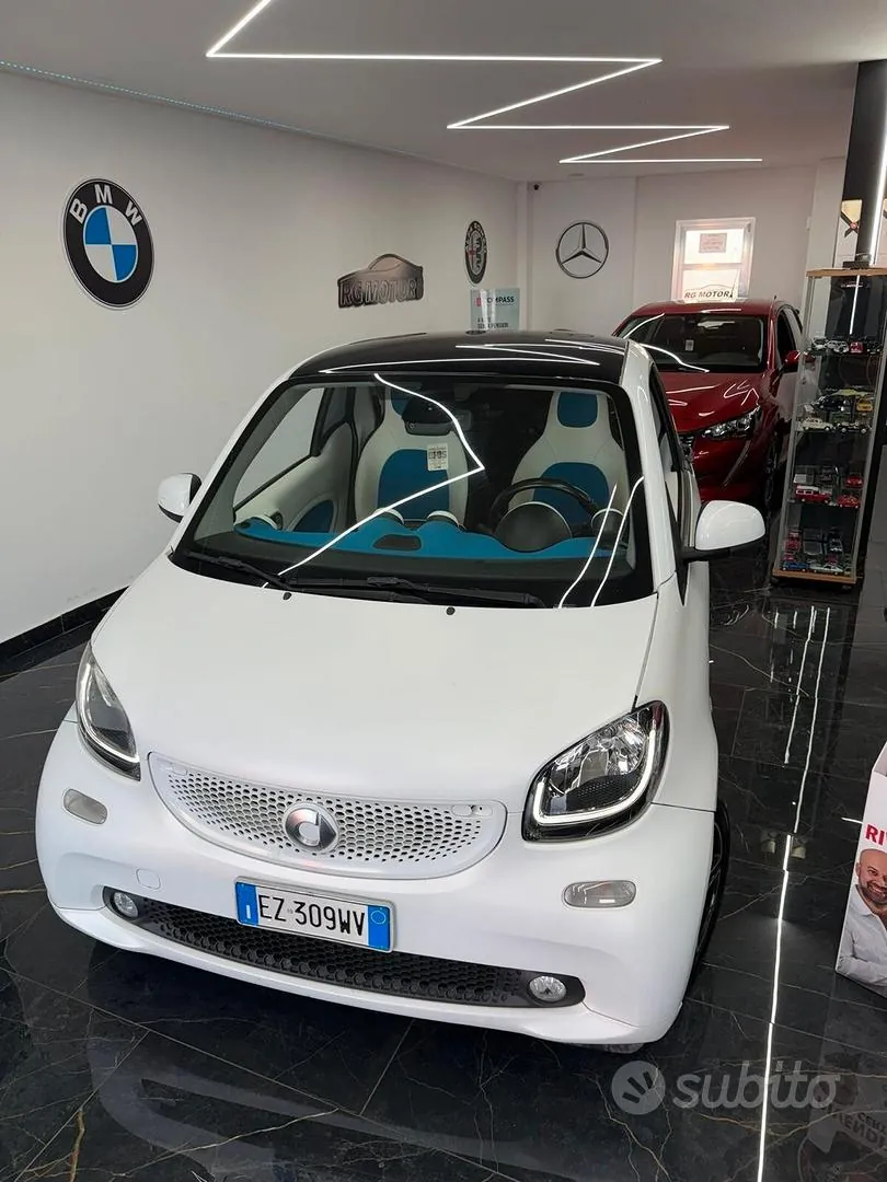 Smart Fortwo 2015 photo 2