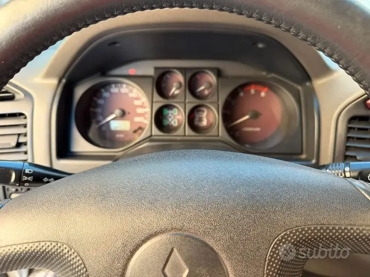 Mitsubishi Pajero 2002 photo 5