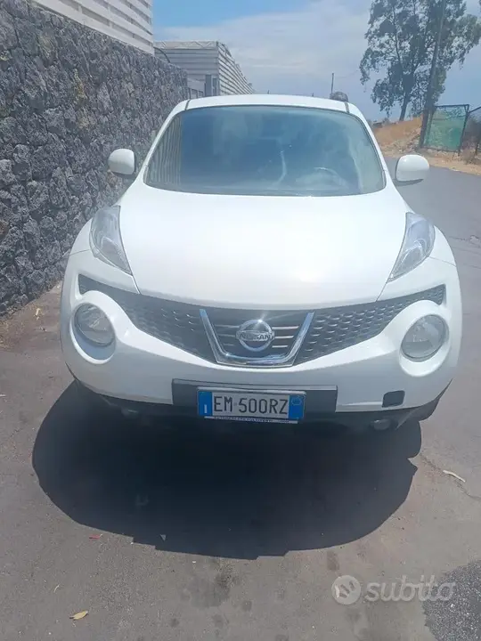 Nissan Juke 2012 photo 2