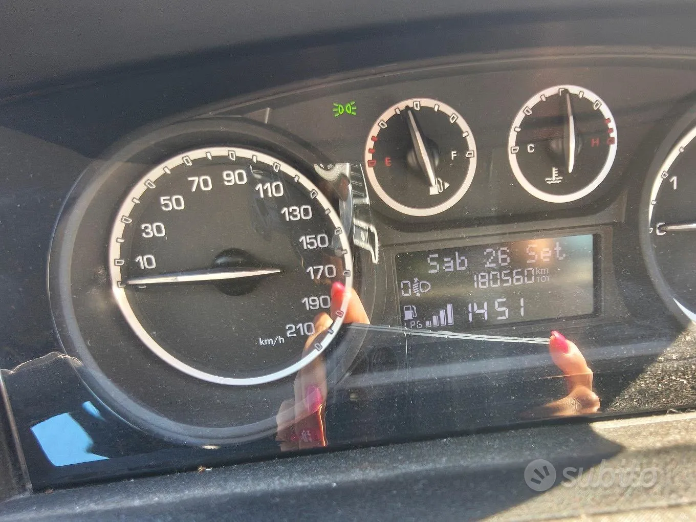 Lancia Ypsilon 2012 photo 4