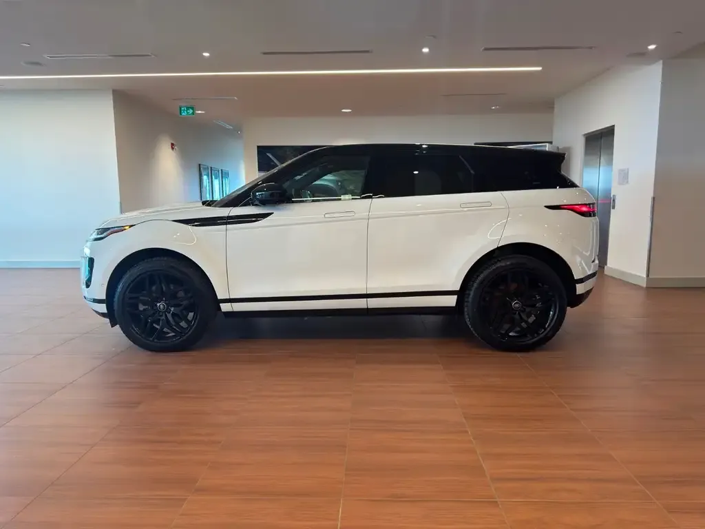 Land Rover Range Rover Evoque 2025 photo 4