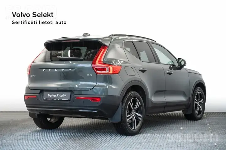 Volvo Xc40 2025 photo 2