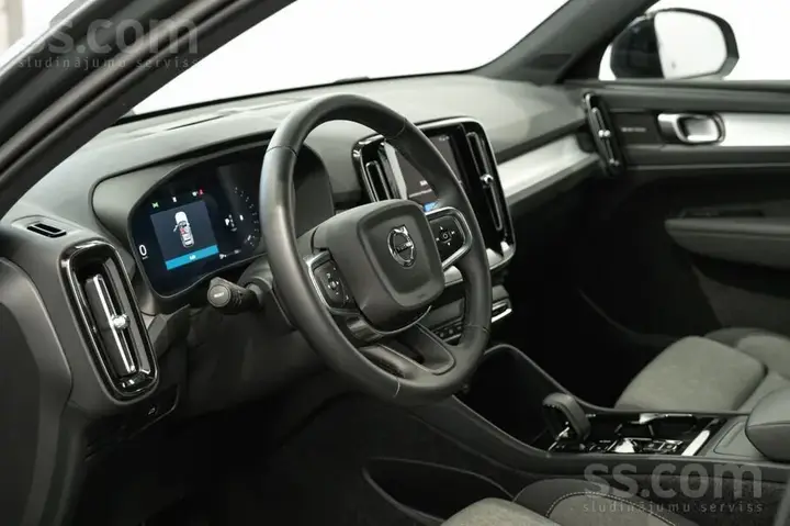 Volvo Xc40 2025 photo 5
