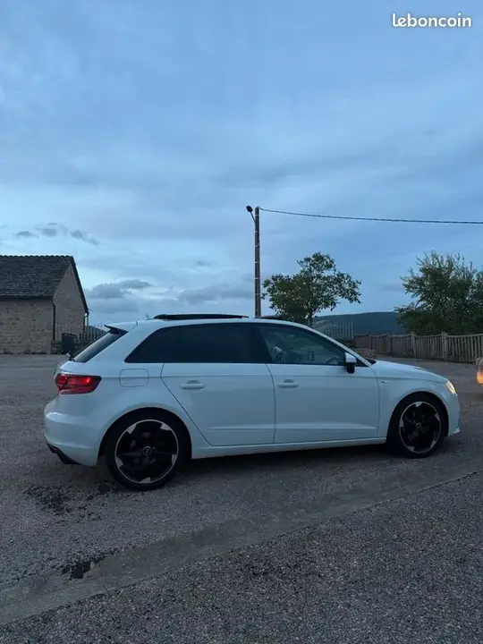Audi A3 2016 photo 5
