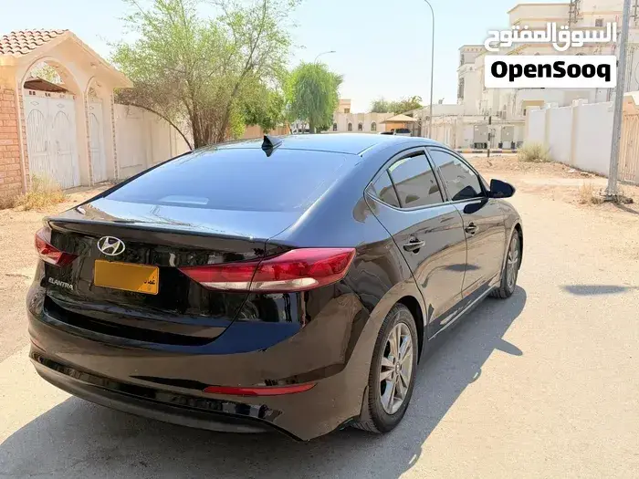 Hyundai Elantra 2018 photo 3
