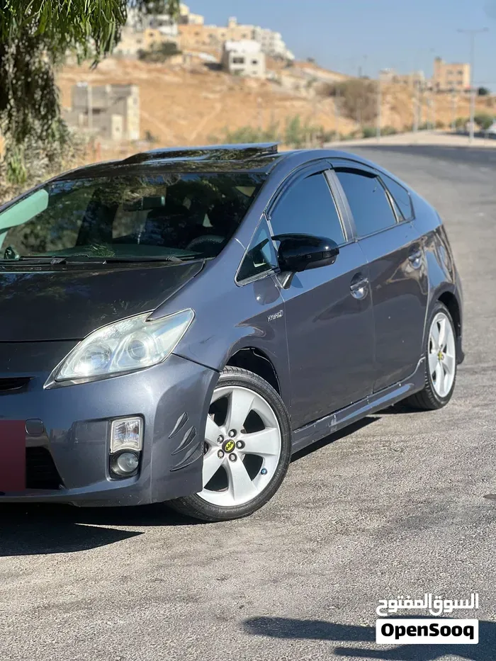 Toyota Prius 2011 photo 2