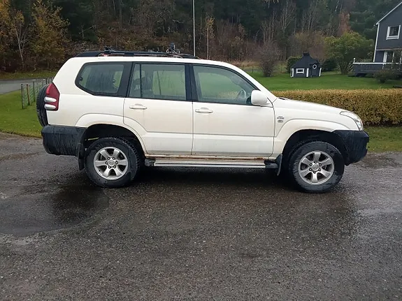Toyota Land Cruiser 2007 photo 4