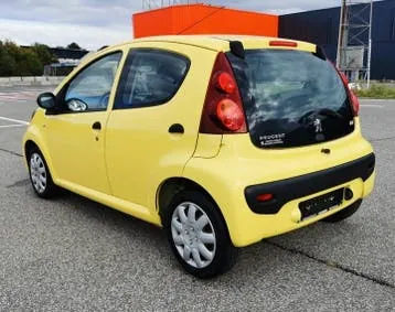 Peugeot 107 2012 photo 3