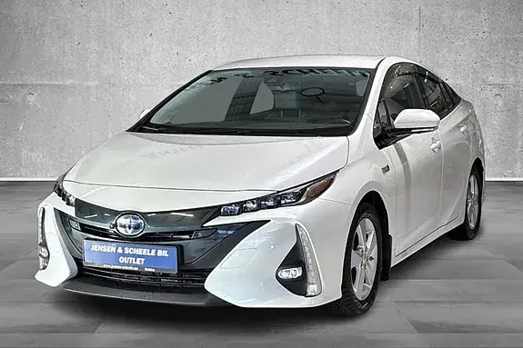 Toyota Prius Plug-In Hybrid 2021 photo 4