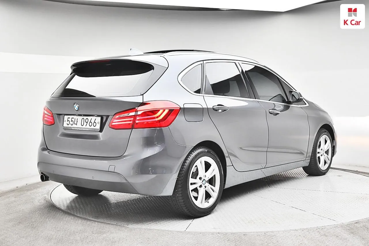 BMW 2 Series Active Tourer 2015 photo 2