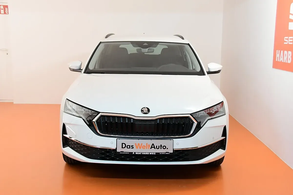 Skoda Octavia 2025 photo 3