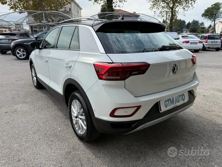 Volkswagen T-Roc 2024 photo 4