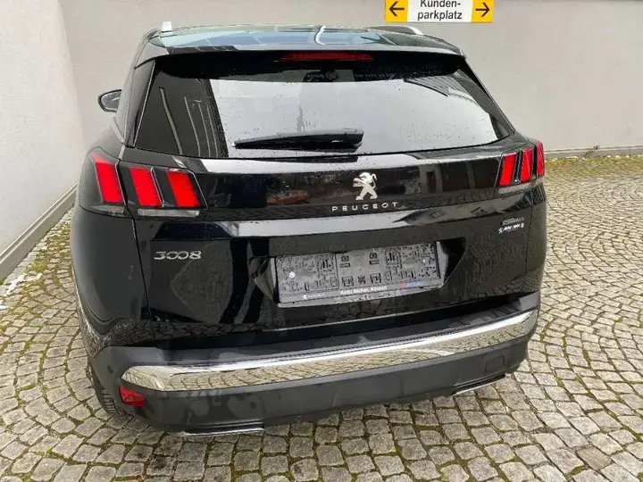 Peugeot 3008 2018 photo 2