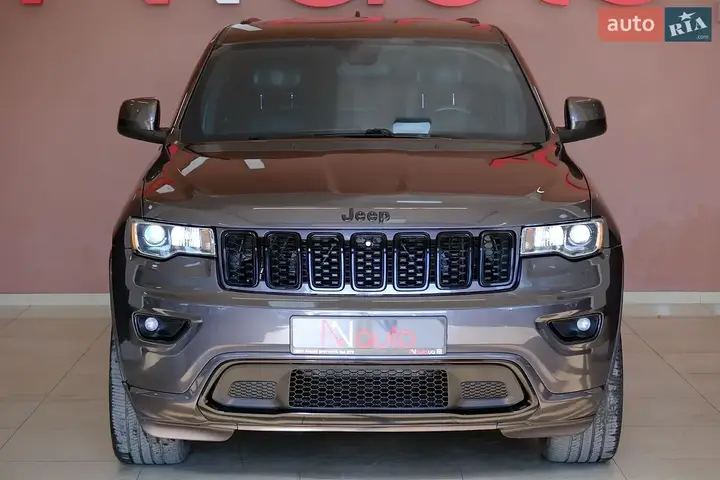 Jeep Grand Cherokee 2021 photo 2