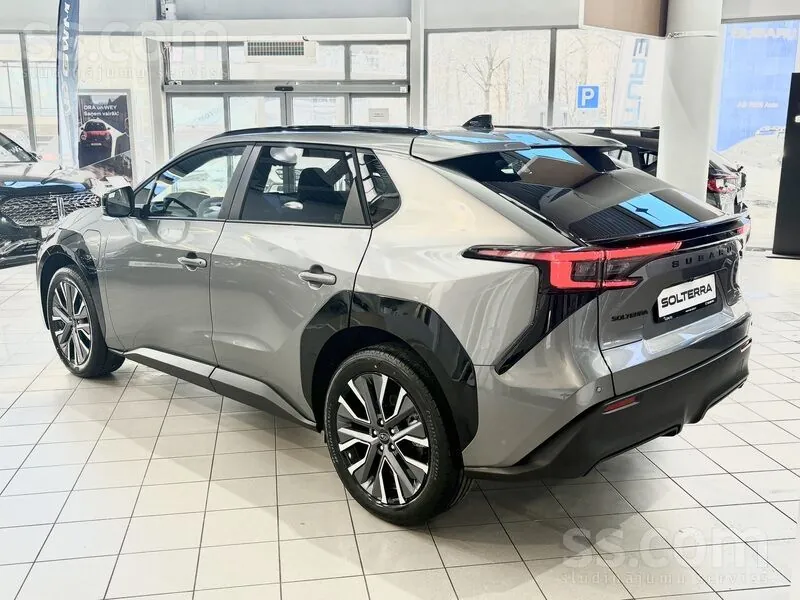 Subaru Solterra 2026 photo 2