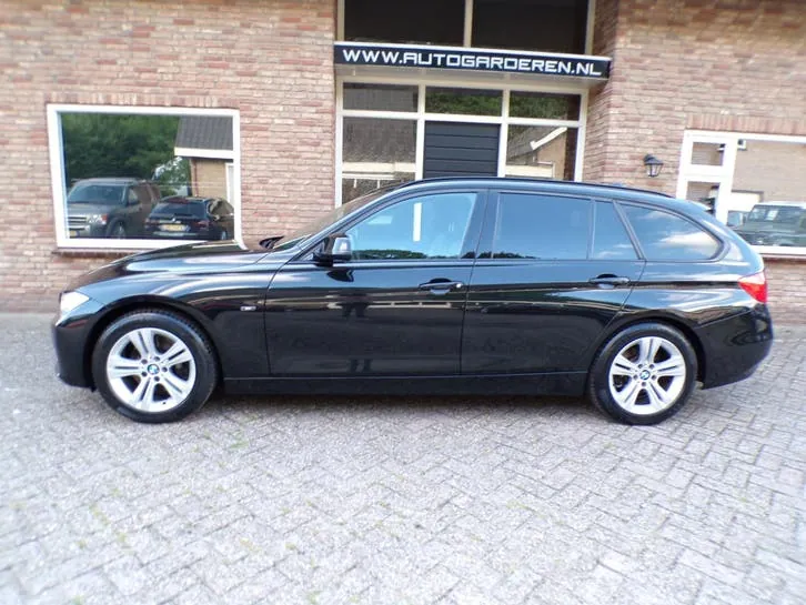 BMW 3-Serie 2013 photo 2
