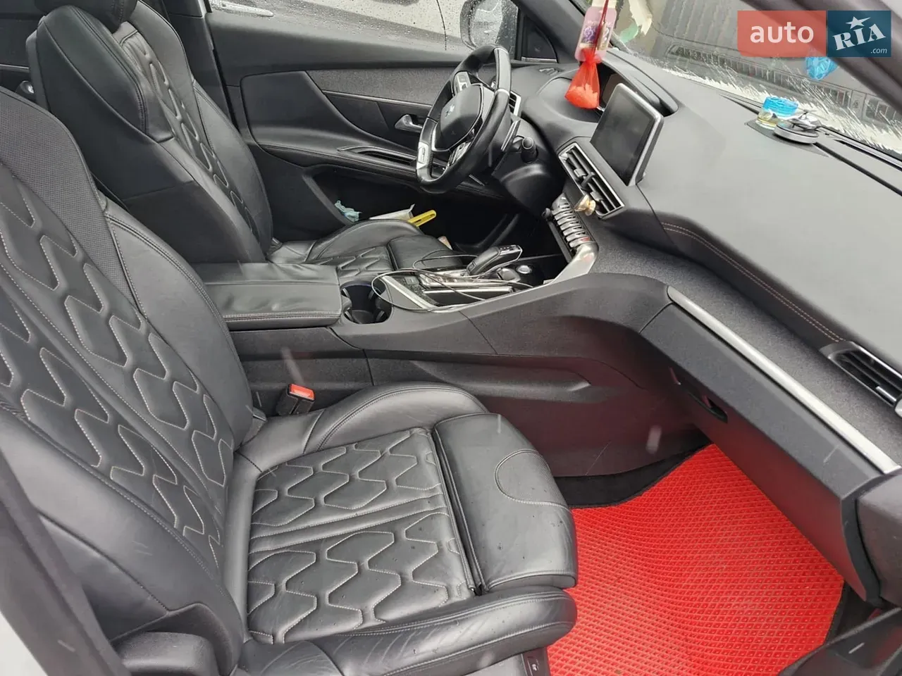 Peugeot 5008 2018 photo 4