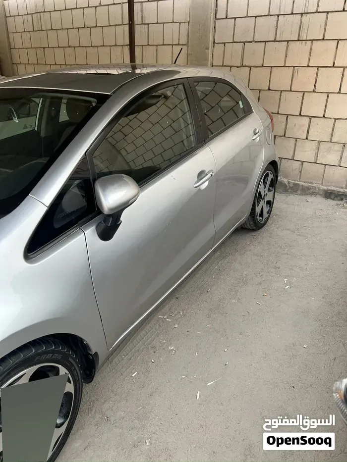 Kia Rio 2015 photo 2