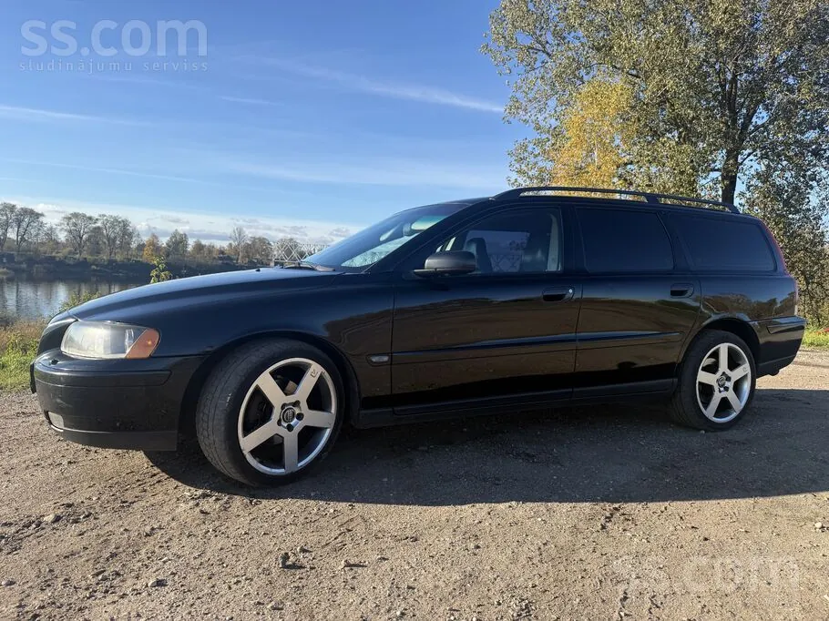 Volvo V70 2005 photo 2
