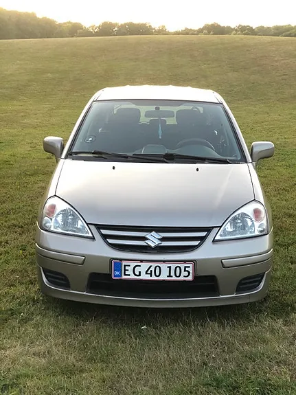 Suzuki Liana 2005 photo 3