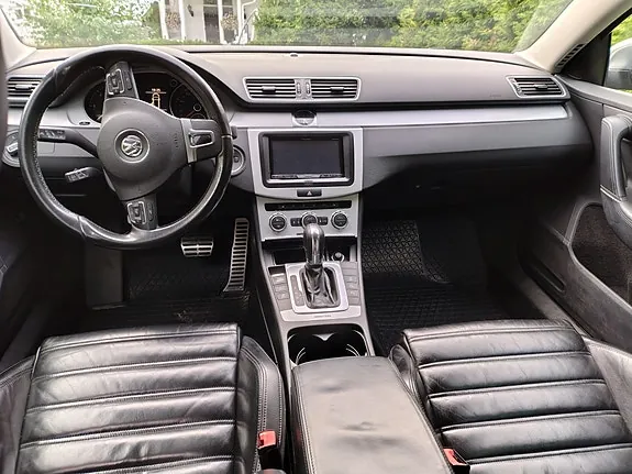 Volkswagen Passat 2012 photo 4