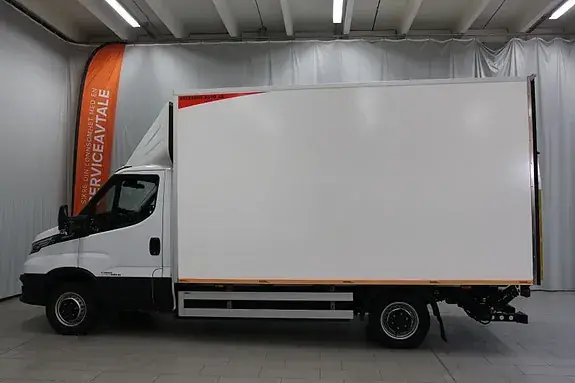 Iveco Daily 2024 photo 3