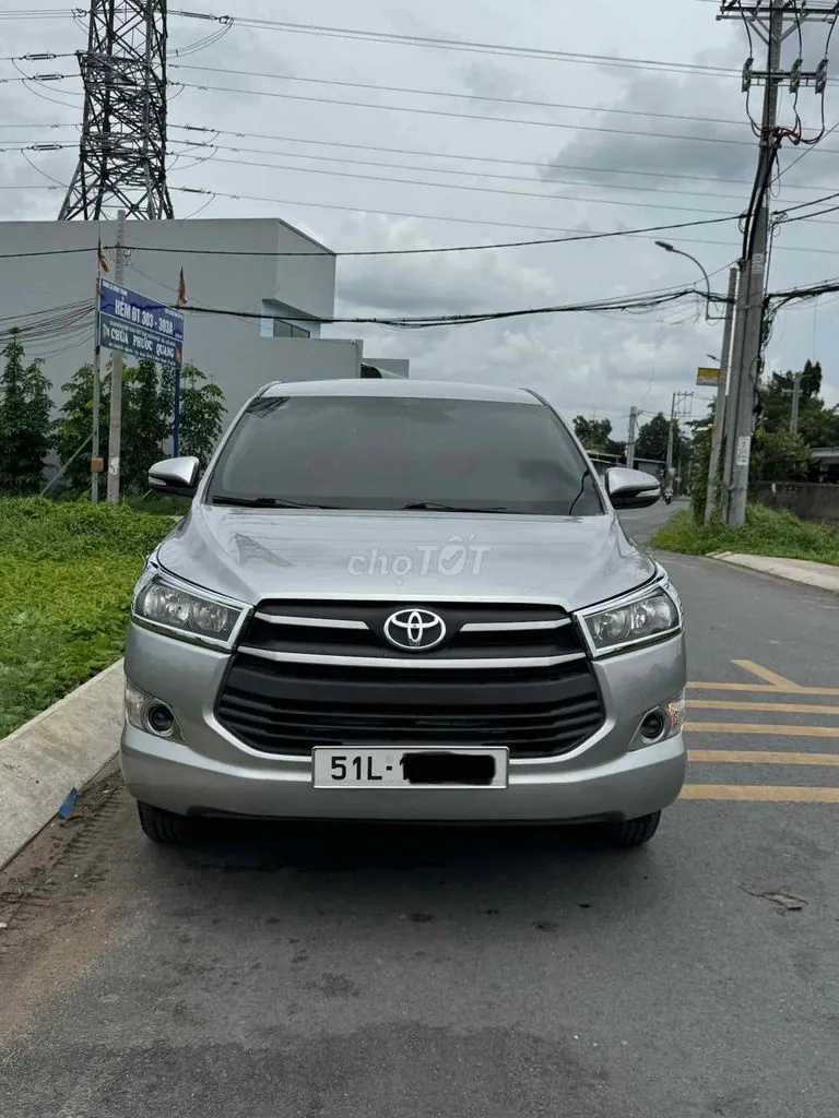 Toyota Innova 2017 photo 2