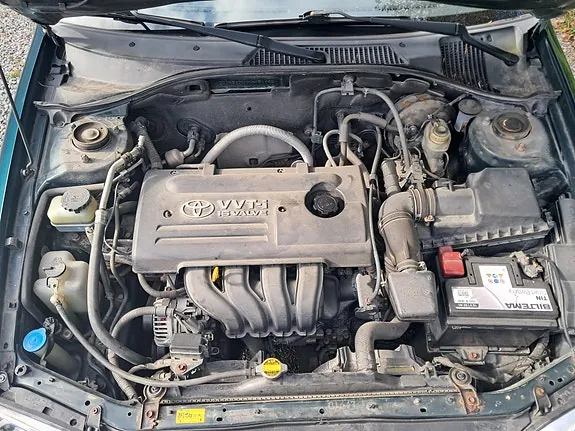 Toyota Avensis 2001 photo 4