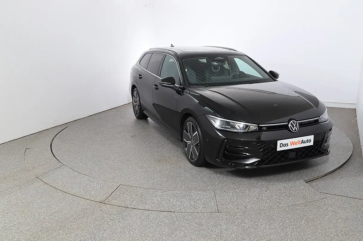 Volkswagen Passat 2026 photo 2