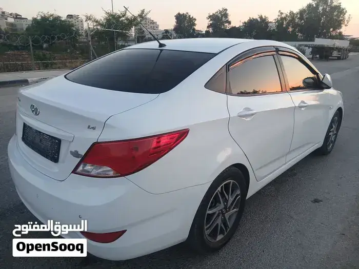 Hyundai Accent 2016 photo 5