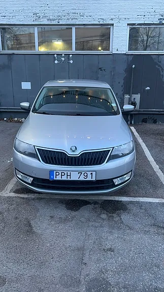 Skoda Rapid 2014 photo 2