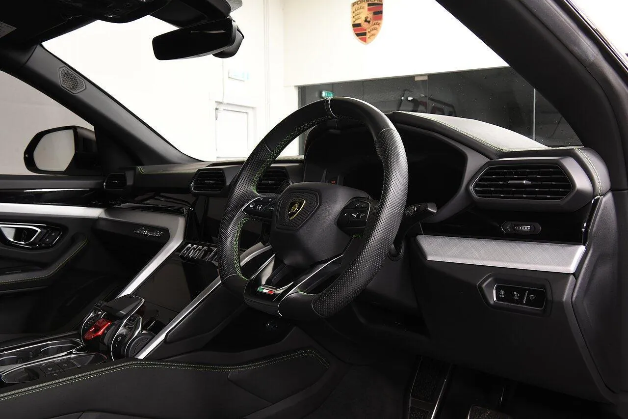Lamborghini Urus 2021 photo 4
