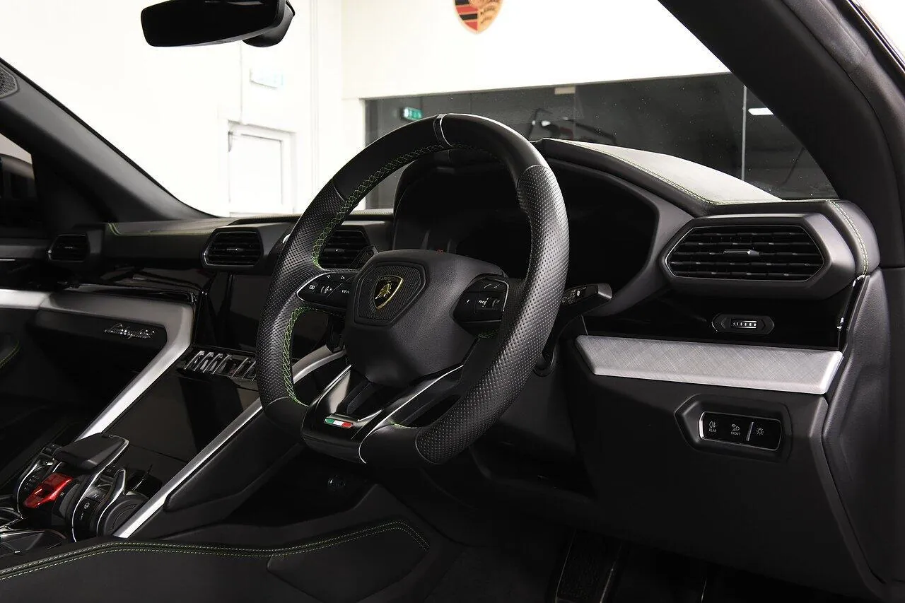 Lamborghini Urus 2021 photo 5